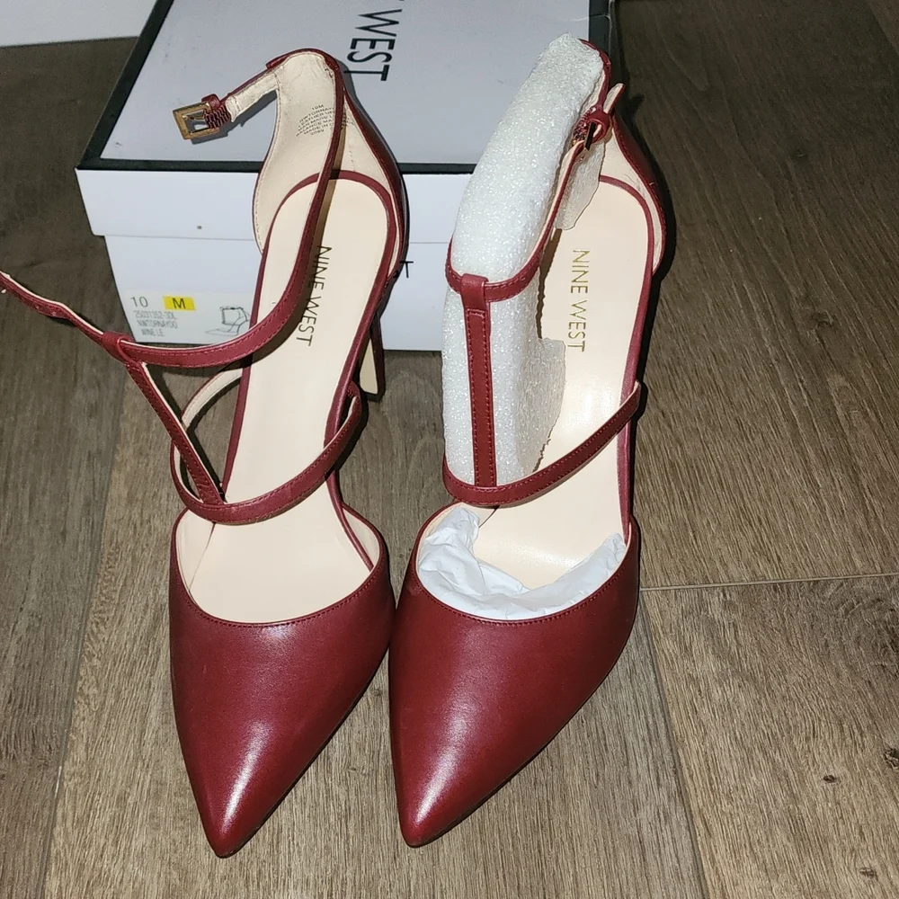 Nine West Red Heels - Picture 3 of 6